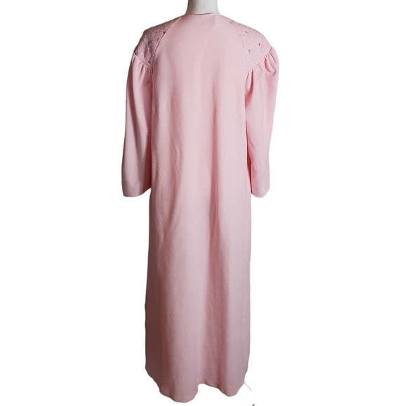 Vintage Vanity Fair Pink Fleece Robe Sz Medium ? Floral Lace Bell Sleeve Zip Up - Picture 5 of 15